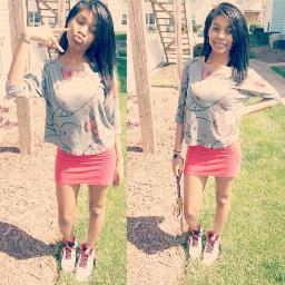 Dorinda | BHS Cheer | Varsity | lala crazy  | long hair dont care | #taken | IG @imjust_confident | follow @KENyouTakeMOORE
#Follow . ♡ ツ