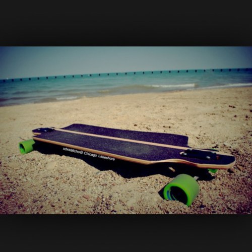Love to skateboard and surf. Hope to get to the shores of cali one day, but for now, i am stuck tweeting.