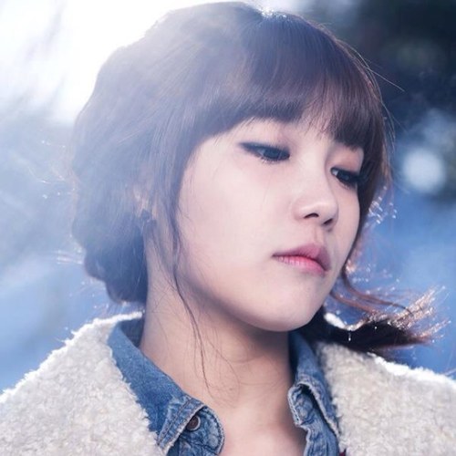 อันยอง~ฉันอึนจีเมนโวคอลแห่งapinkจีไม่หยิ่งนะเออออ. วันๆไม่ทำไรหรอกเม้าท์มอยทั้งวัน มาคุยกะจีเยอะๆนะ รอยู๊ววววว~ (30/01/13)My Fam:#Puzzle @wegotmarried
