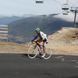 Luarques.Aficionado a la fotografía, al ciclismo. Ex ciclista de los laureados teams: Casa Consuelo, Valdés y El Pedal del Occidente. Soy el nieto Xuanon oh!