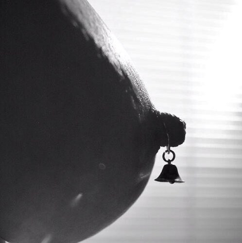 like to take pics of wife, love peircings