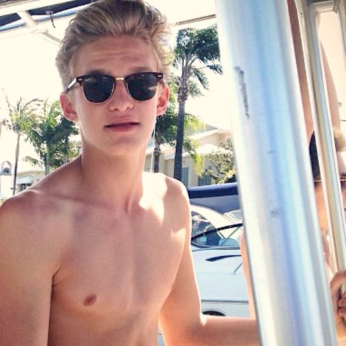 I saw the Cody Simpson in concert on 8-11-12 and it was heavenly