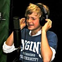 official cody simpson's gilrfriend twitter page . Followed by: @CodySimpson , @AlliSimpson , @MadisonPettis22 , @BevanSisme , @Cambo97 
since: 31/01/12 rsss