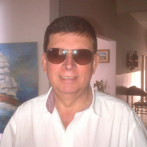 El Supernoticiero. por 97.5 fm de Lunes a Viernes de 8am a 9am y de 12m a 1pm