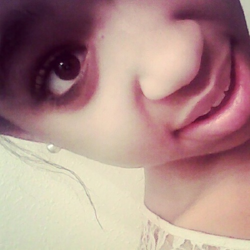well...im olivia(: