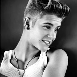 Amo a @justinbieber, mi sueño es conocerlo en persona. El 12-10-11 el mejor día de mi vida. #NeverSayNever #Believe #DreamBig #BelieveTour. #SWAG #Beliebrs