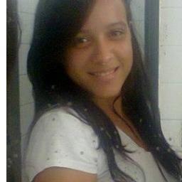 Ela tem um charme que não da pra resistir  ♪♫. Tenho 16 aninhos, e um Namorado perfeito #Jonatas  *o*  
Follow-me, follow-me, follow-me ! \õ/