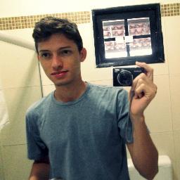 A humildade é apenas o reflexo de uma mente evoluída. A soberba, é apenas a proteção de uma mente fraca e desprovida.