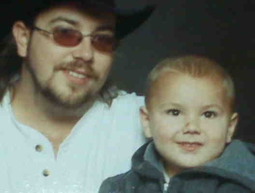 My name is Barron I was born 12/5/77 got one son and don't know were he is just wish I could fine him