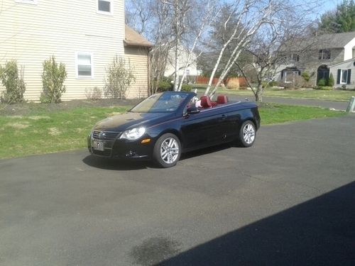 convertiblemom's profile picture. Haters gonna hate