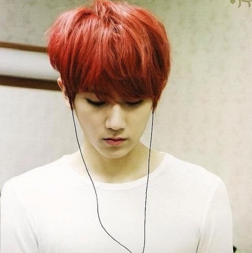 อดีต ปัจจุบัน อนาคต