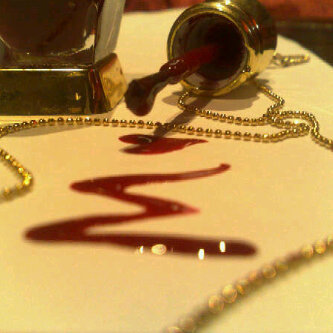 ﻻ‌ﺍ ﺃﺳﻤﺢ ﻷ‌ﺣﺪ ﺃﻥ ﻳﻘﺎﺳﻤﻨﻲ ﺣُﺒﻚ, ﻣﺎﻋﺪﺍ ﺍﻟﺠﻤﻴﻠﻪ ﺍﻟﺘﻲ ﺃﻧﺠﺒﺘﻚ ﻟﻲ ♡♡'
