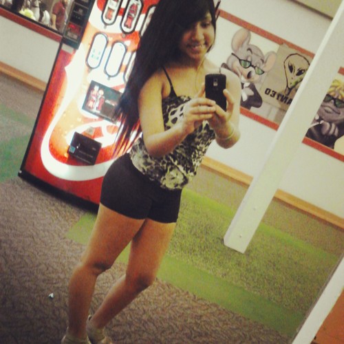 follow me since your nosey ass already here & go follow me on IG . @yellabitchebonyy ! FUCk a FAkE bitch & FUCk these bitch niggas (: