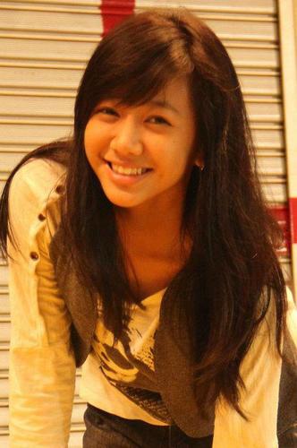 SaniaStevani's profile picture. Believe