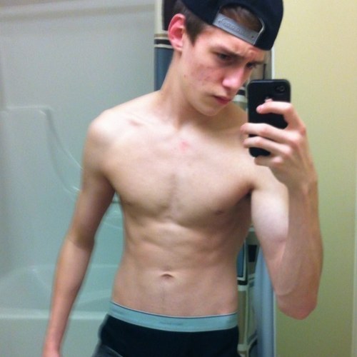 Hurrr Durrr...............#YoLo Canadian DoucheBag... MotherFuckers... Just kidding. Haha but I lift, so whatever. 
PSN: iRoTaTeHD add me! Lets game! I rage lol