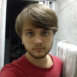 Headbanger, gamer e guitarrista da banda Hope Left, cujo potencial é extremo e, se Deus quiser, ainda será reconhecida LOL \m/