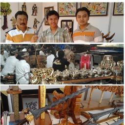 A student of English Department undip yang lebih minat belajar budaya