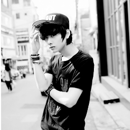 I breathe Kpop. I follow heaps of idol groups/bands and a handful of soloists. I jailed @skehehdanfdldi. I follow back, fellas. ♡