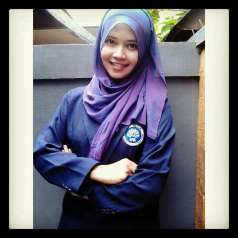 icharestisa's profile picture. Keep low profile