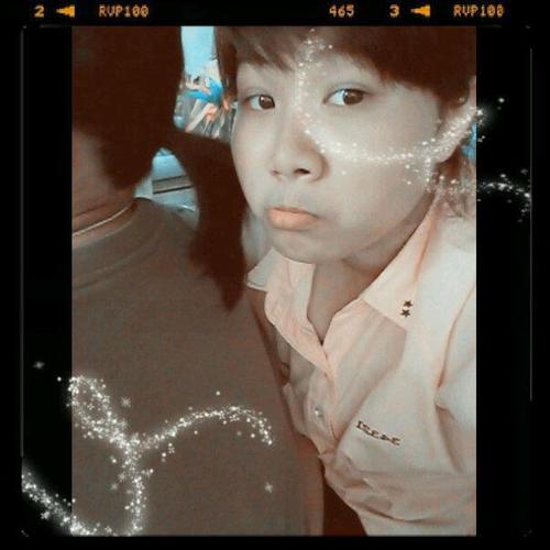 Papare7's profile picture. ชื่อ : แพรน้ะ 
นิสัย : ใม่ใด้ดีใรหรอก5555.
ฟอลใปฟอลกลับด้วยดิ555.