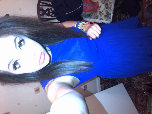 scarletthensonx's profile picture. 