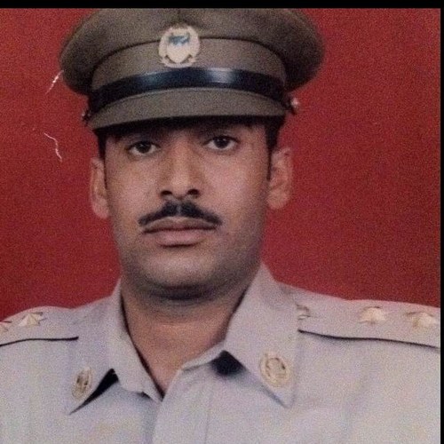 {أحمد الدوسري}~ يَاﻟي ﺳكنت اﻟﻗﺑر ﺻوﭠي ﯾﻧادﯾك ﻣوﭠك جرح ﻗﻟﺑي وﮪد ، ﺣﯾﻟي ~ﻣاأﻧﺳاك وﺂﻟﻟہَ ﻟﯾڼ ﻗﺑري ﯾوازﯾك~ واﻋﻟڼ ﻣڼ اﻟدﻧﯾا اﻟﻋرﯾﺿہَ رﺣﯾﻟي