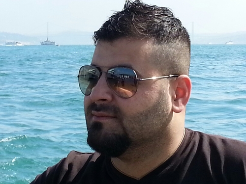 ‏اعيش أليوم كأنه ألاخير