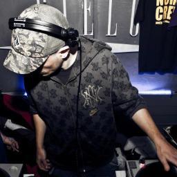 TkayNumaCrew's profile picture. DJ-PRODUCER-SOUND ENGINEER

http://t.co/14l92o7JVc
NU UNDERGROUND MASSIVE ALLIANCE