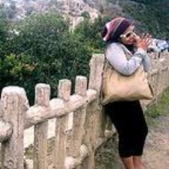 Cantik, Unik, Menarik