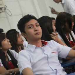 good boy :))))) i'm a UE student..... 
follow me !