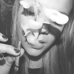 givinichy's profile picture. 