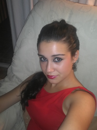 Mikaulii's profile picture. Llevo vida de trágica novela con espíritu de risueña,de amores posibles para el resto del mundo inconcebibles.Vivo enamorada.