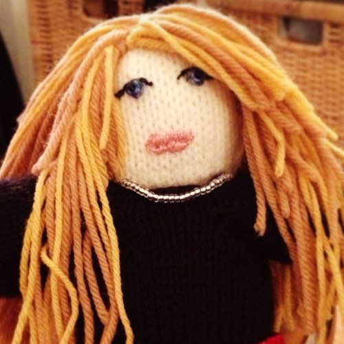 Knit one, purl one, drink some tea.....

Mum to a small who sometimes sleeps to let me knit.