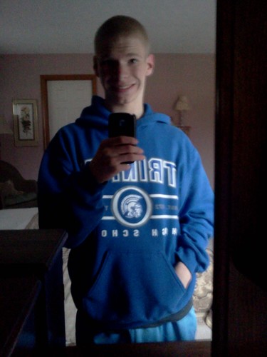 hi im Andrew everyone calls me Norton im a sophomore at Trinity high school i run track cross country i wrestle and im adopted from Russia thanks and god bless