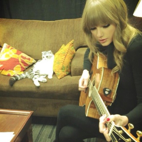 We're dancing around the kitchen in the refrigerator light...