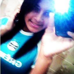 ee a saudade neé mana, mais de 12 anos juntas *-* e ainda vamos fica mais mts anos aturando uma a outra s2 te amo e nunca se esqece disso! Amizade Eterna !