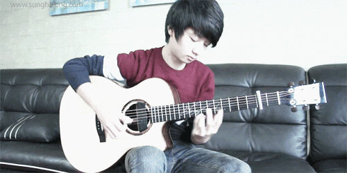 adit32099747's profile picture. 