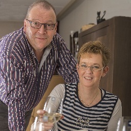 mkookwereld's profile picture. Marian en René kunnen u alles vertellen over producten voor in uw keuken. Het kokkerellen wordt daardoor een stuk eenvoudiger.