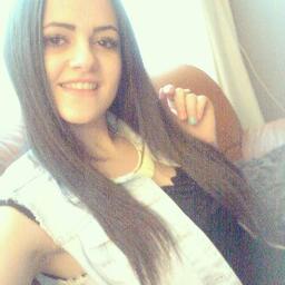 Instagram: laurajansssens