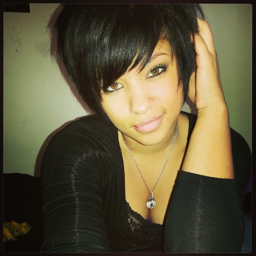 For starters I'm pretty awesome, I'm a cosmetologist and I have an amazing boyfriend. :) I'm just loving life! ♥
