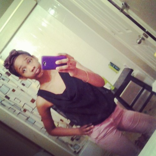 follow me on instagram: @shaawty_wassuh. add me on kik: ogkatelyn. hobbies: singing, twerking,  if you follow me  thenn i will follow you back.