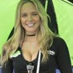 Social media specialist. Like to be up to date with news. Trying a vegan diet.