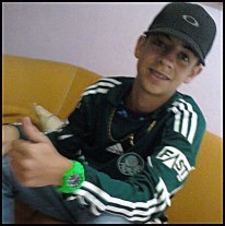 Se o Palmeiras jogasse no céu, morreríamos para vê-lo jogar. _`x´_
http://t.co/GHb2ES9oTD