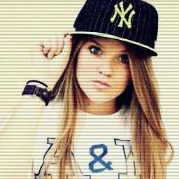 My name is Brunaa'♥ Nãao' sou perfeita mais não forço isso com ninguém :)
