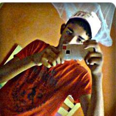 Chove, chuva, derrama alegria em mim, encontrei a liberdade, eu só penso em ser feliz .. ♪