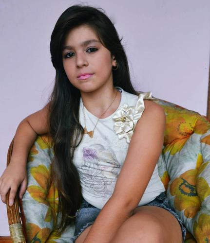 Me Retwitta, por favor?! Obrigaada ;D