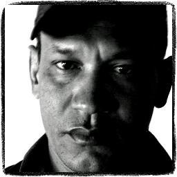 sou da paz e da alegria,quero ouvir e ser ouvido.quem seguir serar seguido acima de tudo vascaino e obviamente do @clubefollowback