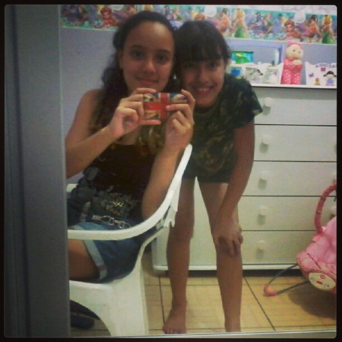 segui aqui todas as meninas lindas por favor :)
quem seguir seguiremos de volta ;)