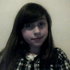 I'm Claudia, please follow me :)