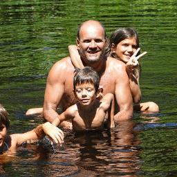 Jornalista, Réporter de TV, blogueiro e ambientalista.